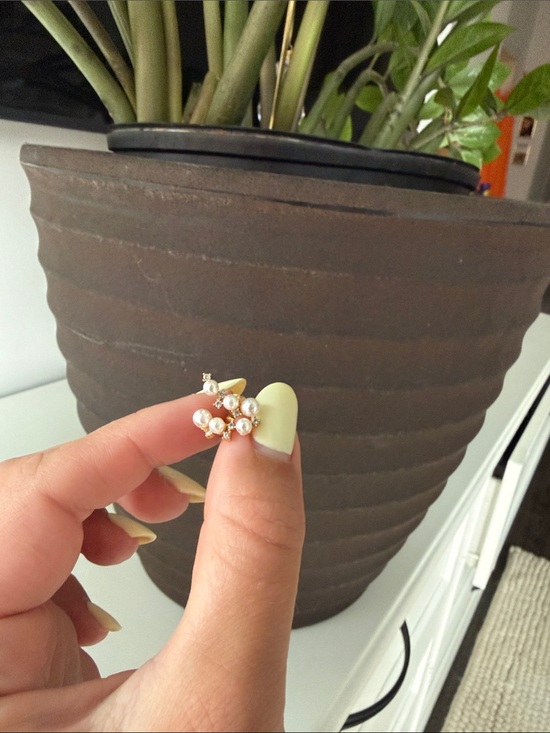Anthropologie Jewelry - Anthropologie Delicate Pearl Cluster Stud Earrings in Gold - NWOT